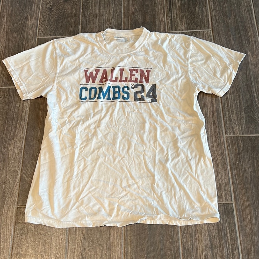 Morgan wallen/Luke combs graphic tee!!